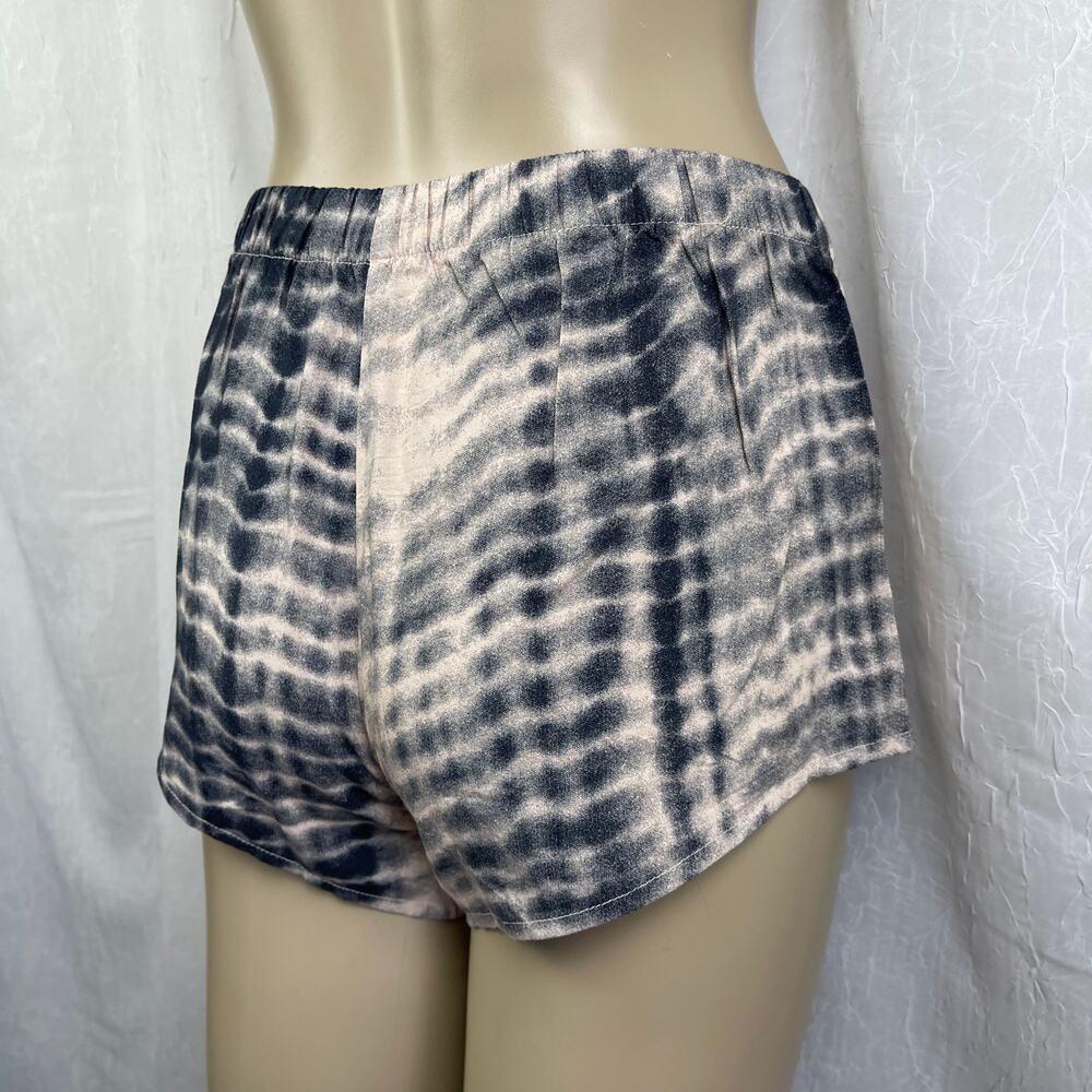 Taupe Charcoal Stripe Dye Dolphin Shorts Stretchy Comfy Soft Forever 21 NWT XS - Picture 7 of 16